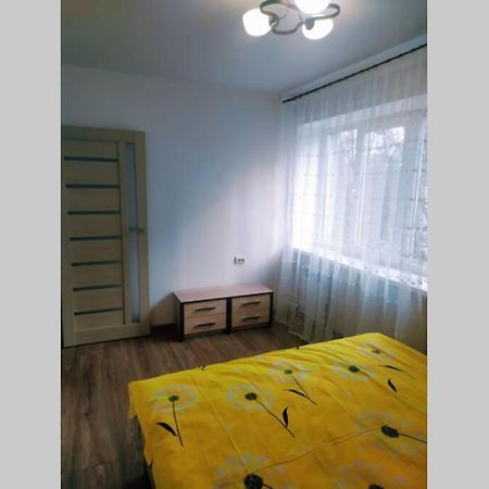 Двокімнатна Квартира Неподалік Центру Ternópil Exterior foto